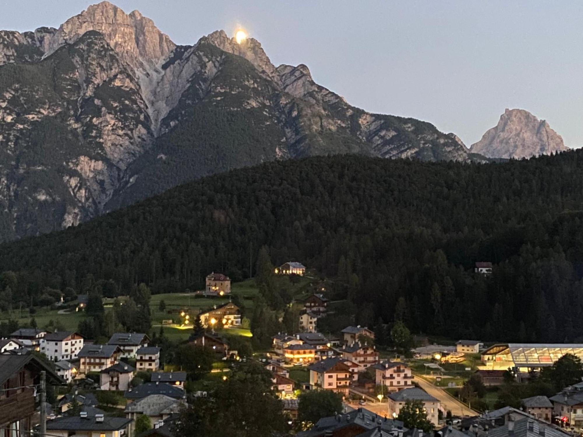 Reggia Al Sole Apartment Pieve di Cadore Ngoại thất bức ảnh